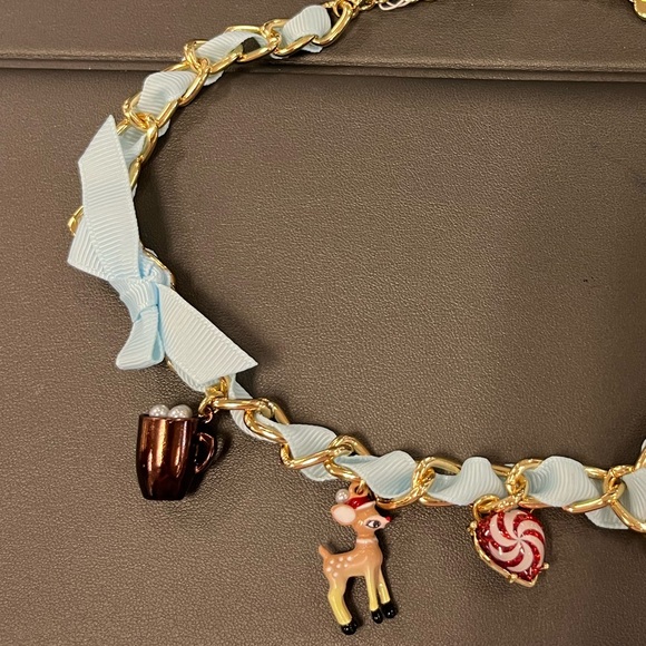 NWT ⚜️🎄⚜️ Betsey Johnson Christmas Holiday Necklace - Picture 6 of 10